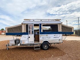 Desert Caravans-3.jpg
